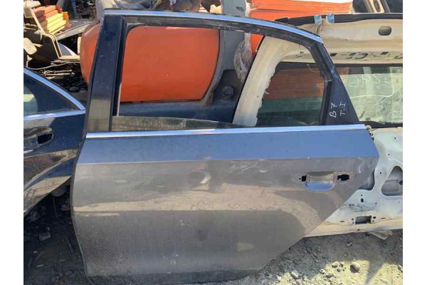Recambio de puerta trasera izquierda para volkswagen passat lim. (362) 2.0 tdi referencia OEM IAM   