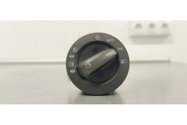 Recambio de mando luces para audi a6 berlina (4f2) 3.0 tdi quattro (165kw) referencia OEM IAM 4F1941531D  