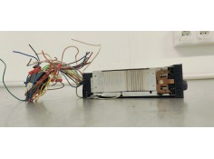 Recambio de sistema audio / radio cd para peugeot 207 1.4 i 95 referencia OEM IAM 96750215XT  