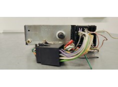 Recambio de sistema audio / radio cd para peugeot 207 1.4 i 95 referencia OEM IAM 96750215XT  