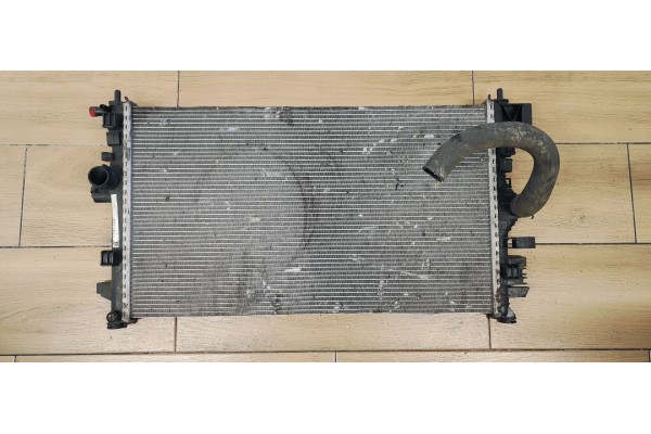 Recambio de radiador agua para opel insignia berlina 1.6 cdti 136 fap referencia OEM IAM   