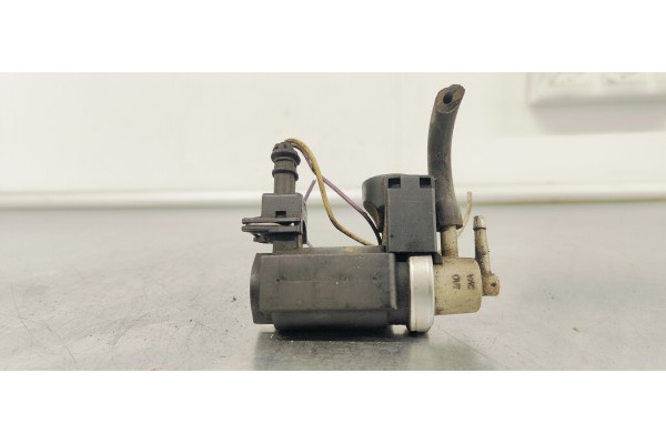 Recambio de valvula aire adicional para renault scenic ii emotion referencia OEM IAM 8200412085  