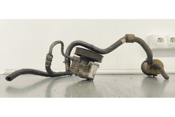 Recambio de bomba direccion para ford mondeo ber. (ca2) 2.0 tdci cat referencia OEM IAM 6G913A696CD  