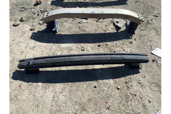 Recambio de refuerzo paragolpes trasero para volkswagen passat berlina (3c2) 2.0 tdi 140 referencia OEM IAM   