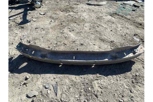 Recambio de refuerzo paragolpes delantero para audi a4 berlina (8e) 2.0 tdi 16v (103kw) referencia OEM IAM   