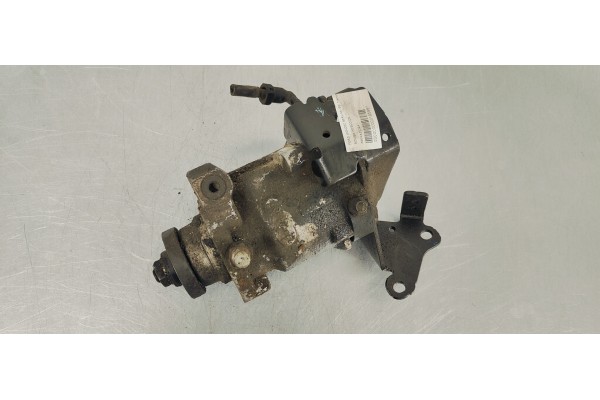 Recambio de bomba inyeccion para ford mondeo berlina (ge) titanium (d) referencia OEM IAM R9044Z032A  