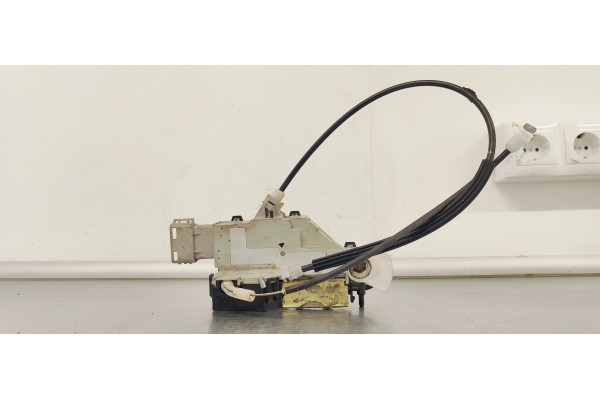 Recambio de cerradura puerta delantera izquierda para peugeot 407 sw sport referencia OEM IAM 9660698480  