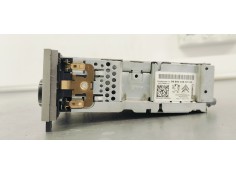 Recambio de sistema audio / radio cd para peugeot 308 1.4 i 100 referencia OEM IAM 96660458XH  