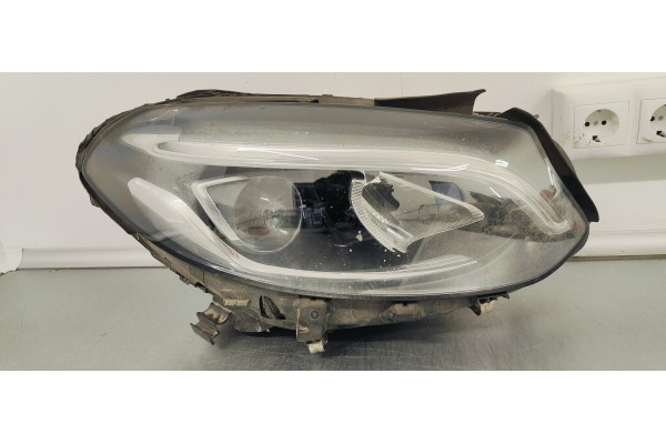 Recambio de faro derecho para mercedes-benz clase b (w246) referencia OEM IAM A2469063401  