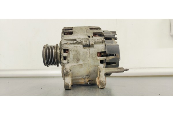 Recambio de alternador para volkswagen touran (1t3) business referencia OEM IAM 03L903023A  