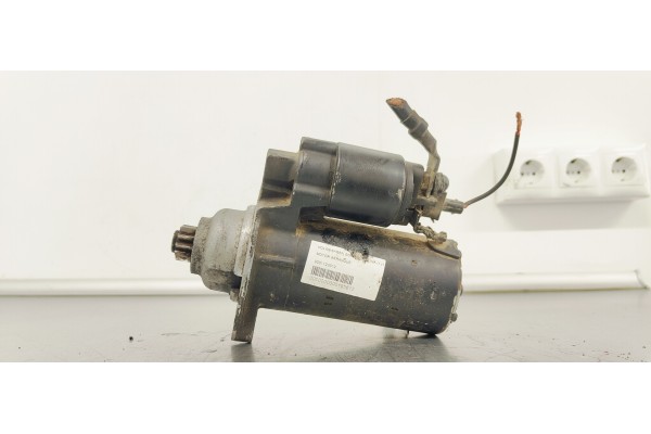 Recambio de motor arranque para volkswagen golf iv berlina (1j1) 1.9 tdi referencia OEM IAM 0001125012  