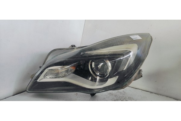 Recambio de faro izquierdo para opel insignia berlina 2.0cdti 130 fap referencia OEM IAM   