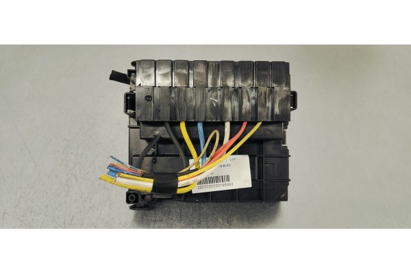 Recambio de caja reles / fusibles para peugeot 308 sport referencia OEM IAM 9664706280  
