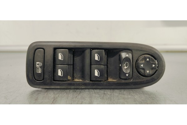Recambio de mando elevalunas delantero izquierdo para peugeot 308 sport referencia OEM IAM 96644917XT  