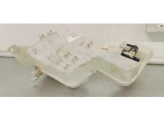 Recambio de deposito limpia para peugeot 308 sport referencia OEM IAM 9681207880  
