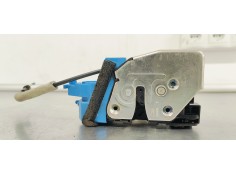 Recambio de cerradura puerta trasera derecha para kia cee´d 1.4 crdi 90 fap referencia OEM IAM 81420A2300  