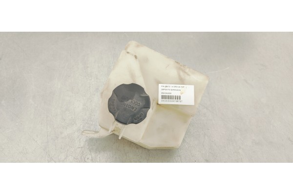 Recambio de deposito expansion para kia cee´d 1.4 crdi 90 fap referencia OEM IAM 25430A2000  