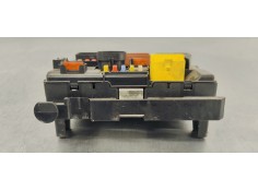 Recambio de caja reles / fusibles para peugeot 207 1.4 i 95 referencia OEM IAM 9664997780  