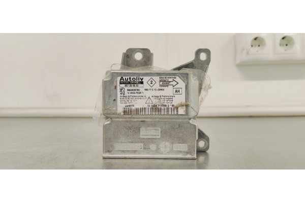Recambio de centralita airbag para peugeot 308 confort referencia OEM IAM 9664909780  