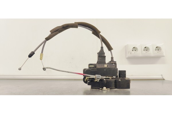 Recambio de cerradura puerta trasera izquierda para chevrolet captiva 2.2 vcdi 184 4x4 fap referencia OEM IAM   
