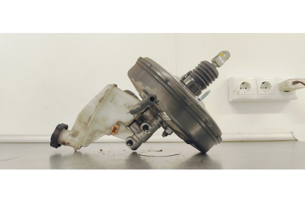 Recambio de servofreno para kia cee´d 1.4 crdi 90 fap referencia OEM IAM 58500A5200  