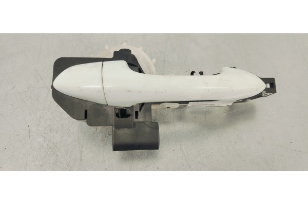 Recambio de maneta exterior delantera derecha para kia cee´d 1.4 crdi 90 fap referencia OEM IAM   