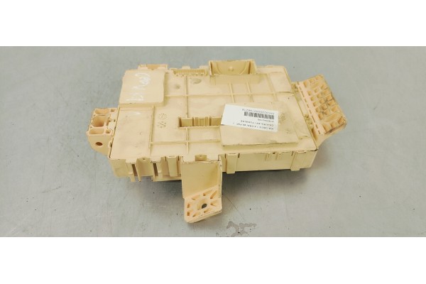 Recambio de caja reles / fusibles para kia cee´d 1.4 crdi 90 fap referencia OEM IAM 91950A2150  