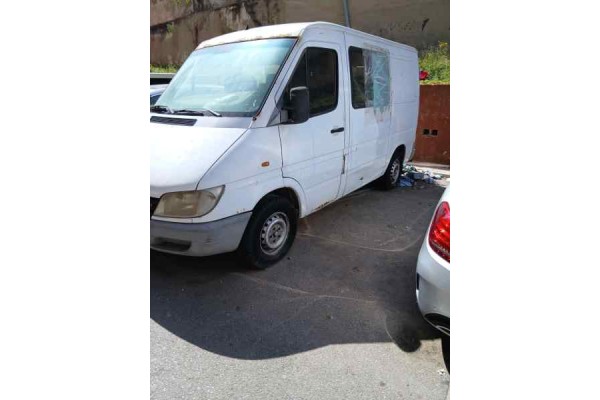 mercedes-benz sprinter 02.00  combi del año 2001