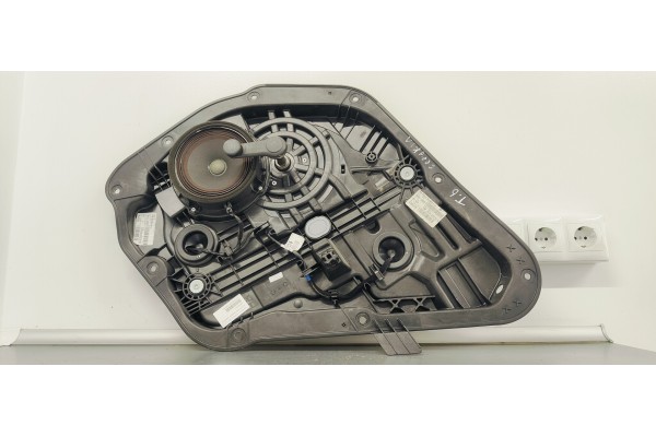 Recambio de elevalunas trasero derecho para kia cee´d 1.4 crdi 90 fap referencia OEM IAM 83480A2001  