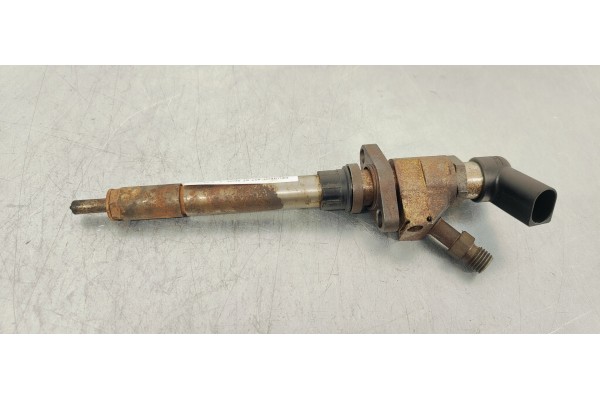 Recambio de inyector para peugeot 407 st sport referencia OEM IAM 9657144580  