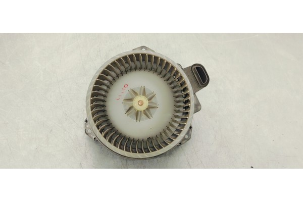 Recambio de ventilador calefaccion para toyota avensis (t27) 2.0 d4d 124 fap referencia OEM IAM AV2727008103  