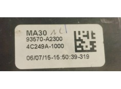 Recambio de mando elevalunas delantero izquierdo para kia cee´d 1.4 crdi 90 fap referencia OEM IAM 93570A2300  