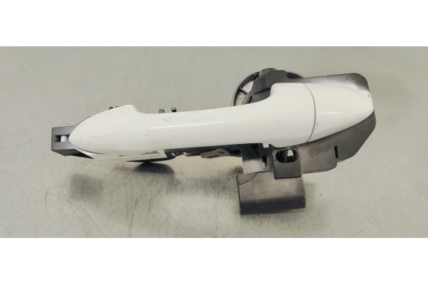 Recambio de maneta exterior trasera izquierda para kia cee´d 1.4 crdi 90 fap referencia OEM IAM   