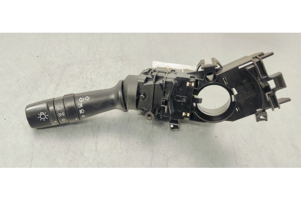 Recambio de mando luces para kia cee´d 1.4 crdi 90 fap referencia OEM IAM 3753MA2210  