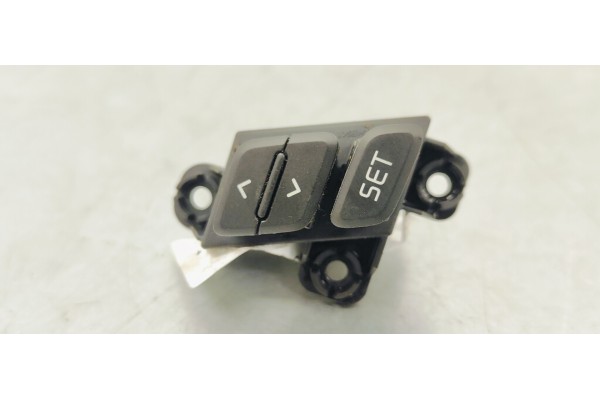 Recambio de mando multifuncion para kia cee´d 1.4 crdi 90 fap referencia OEM IAM 93796A2100  