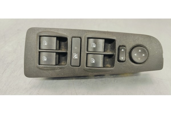 Recambio de mando elevalunas delantero izquierdo para fiat bravo (198) 1.9 jtd 16v cat referencia OEM IAM 735434462  