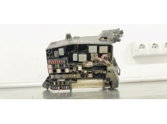 Recambio de caja reles / fusibles para toyota avensis (t27) 2.0 d4d 124 fap referencia OEM IAM 8211105N90  