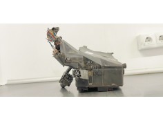 Recambio de caja reles / fusibles para toyota avensis (t27) 2.0 d4d 124 fap referencia OEM IAM 8211105N90  