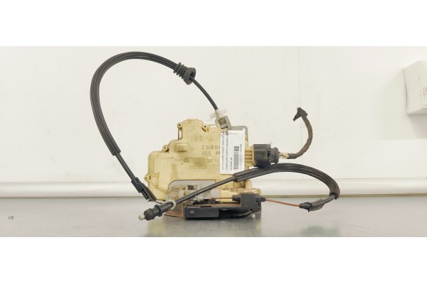 Recambio de cerradura puerta trasera derecha para volkswagen passat berlina (3c2) 2.0 tdi 140 referencia OEM IAM 3C4839016A  