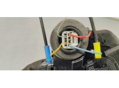 Recambio de cerradura puerta trasera derecha para toyota avensis (t27) 2.0 d4d 124 fap referencia OEM IAM UR3  