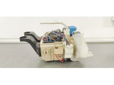 Recambio de caja reles / fusibles para toyota avensis (t27) 2.0 d4d 124 fap referencia OEM IAM 8273005720  