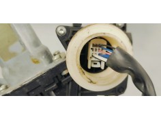 Recambio de elevalunas delantero izquierdo para toyota avensis (t27) 2.0 d4d 124 fap referencia OEM IAM 8570202020  