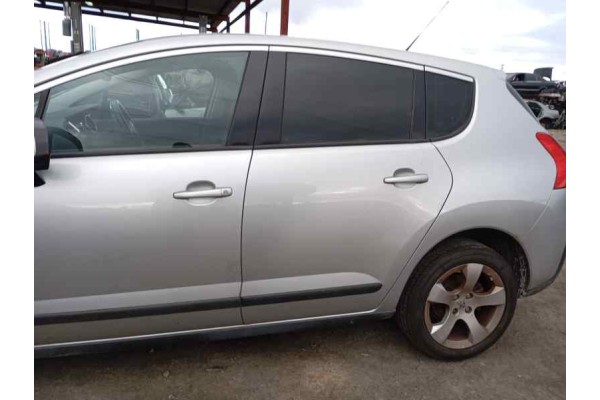 Recambio de puerta trasera izquierda para peugeot 3008 1.6hdi 112 fap referencia OEM IAM   