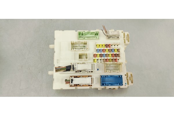 Recambio de caja reles / fusibles para ford focus lim. (cb8) 1.6 tdci referencia OEM IAM BV6N14A073EL  