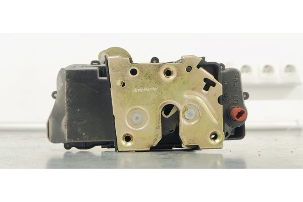 Recambio de cerradura puerta trasera derecha para citroen xsara picasso 2.0 hdi satisfaction referencia OEM IAM   