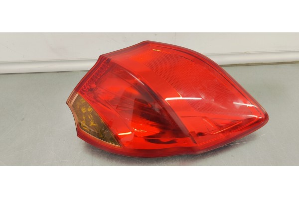Recambio de piloto trasero derecho para kia cee´d 1.4 crdi 90 fap referencia OEM IAM 92402A20  