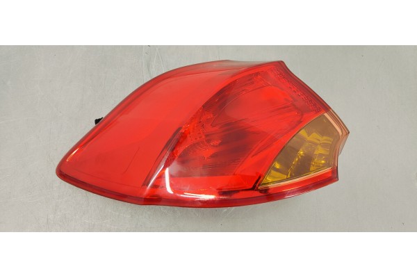 Recambio de piloto trasero izquierdo para kia cee´d 1.4 crdi 90 fap referencia OEM IAM 92401A20  