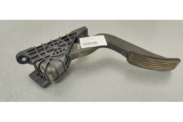 Recambio de pedal acelerador para mazda 5 berl. (cr) referencia OEM IAM CC3041600  