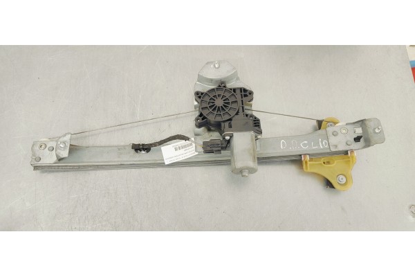 Recambio de elevalunas delantero derecho para renault clio iv 1.5 dci 75 fap referencia OEM IAM 807205569R  
