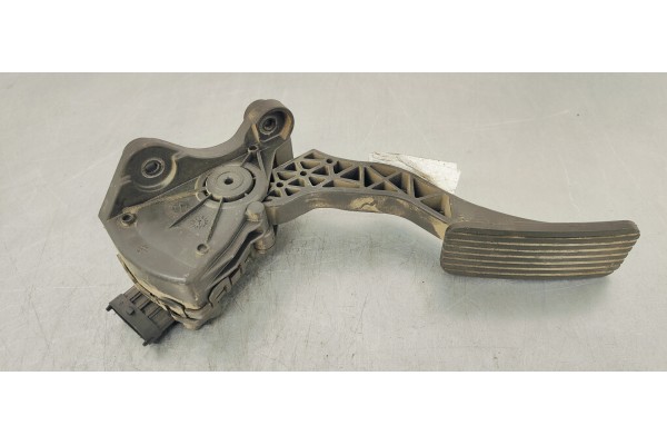 Recambio de pedal acelerador para kia cee´d sporty wagon ex referencia OEM IAM 32700XXXXX  